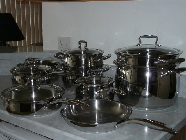 Lots of Glasses mugs and cups