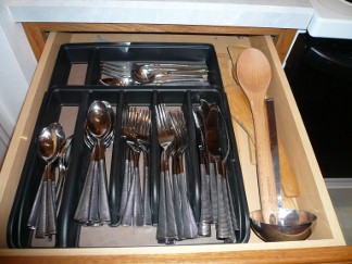 Silverwarre for 16 place settings